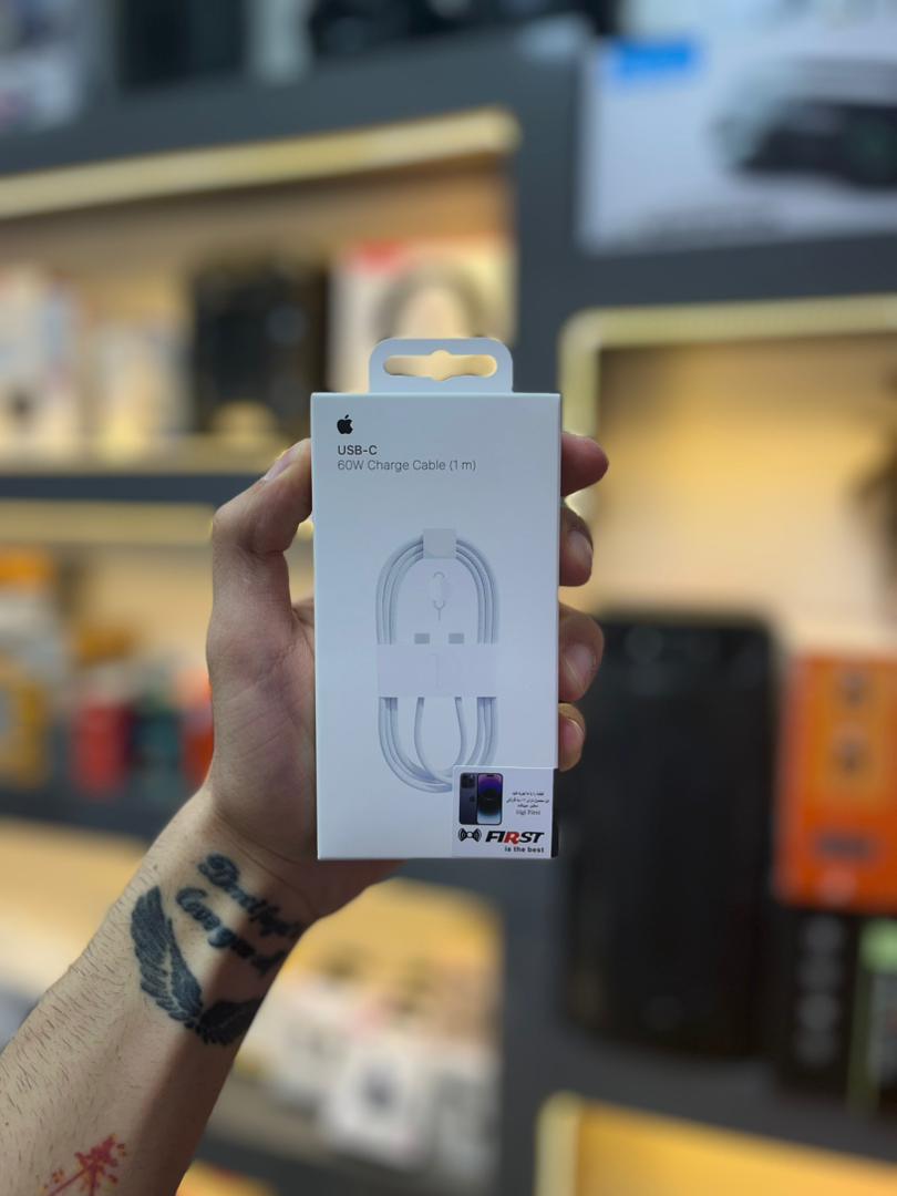 کابل ایفون 16 اورجینال